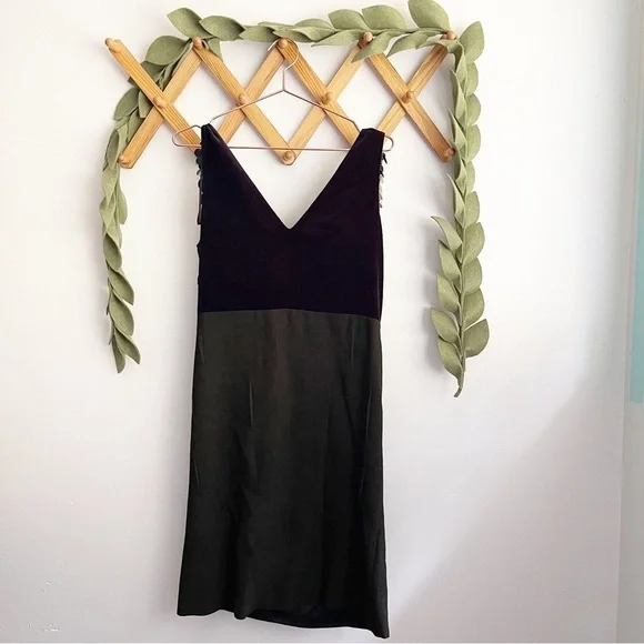 Prada Green and Black Sequin Dress is available for purchase on au PAY  Market - Imported Goods Online Store Co.Ltd. | au PAY Market - Online  Shopping Site